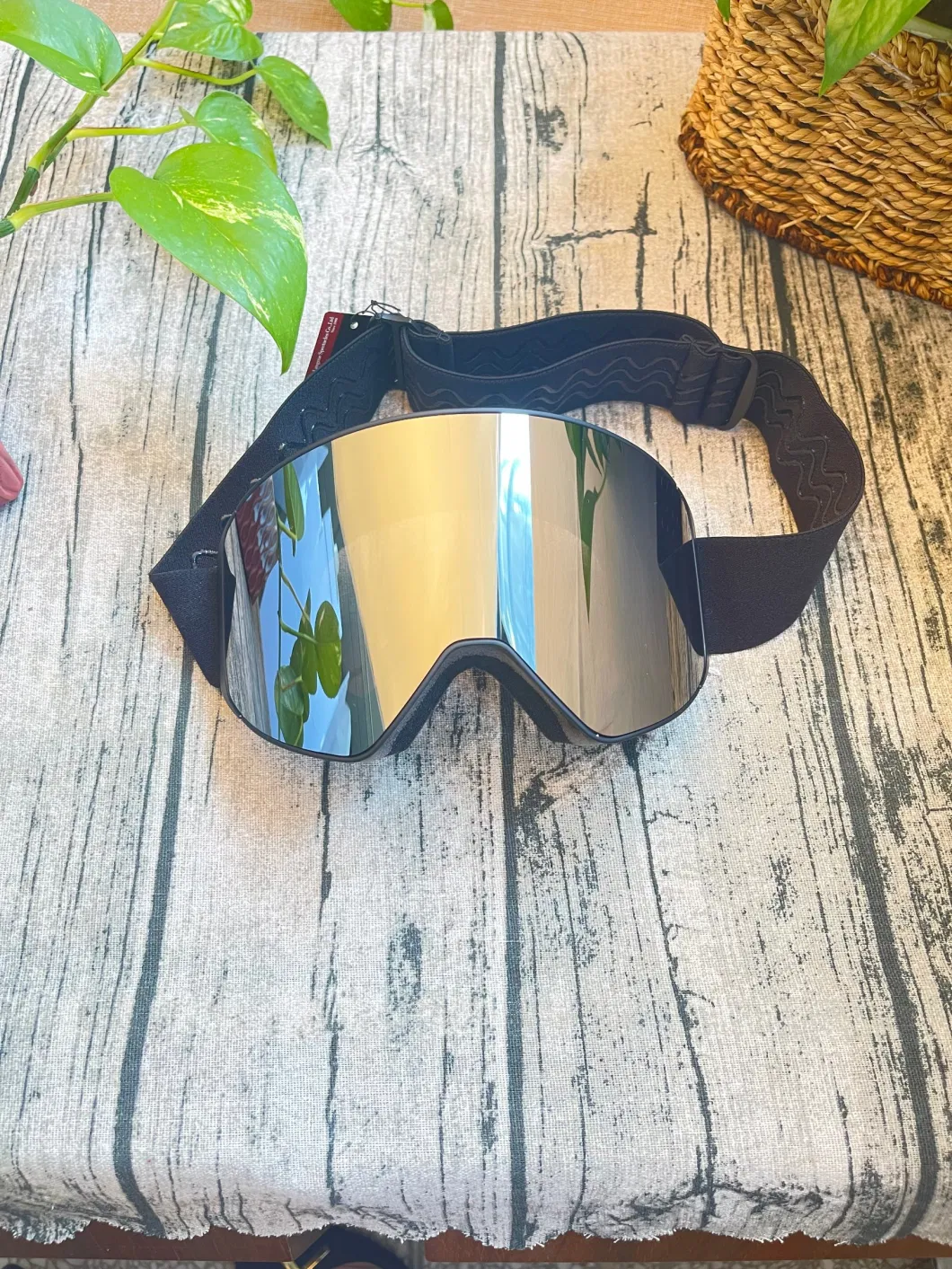 Wholesale 2022 UV400 Men Women Fog-Proof Anti Scratch Customized Rimless Magnetic Snowboard Snow Ski Goggle